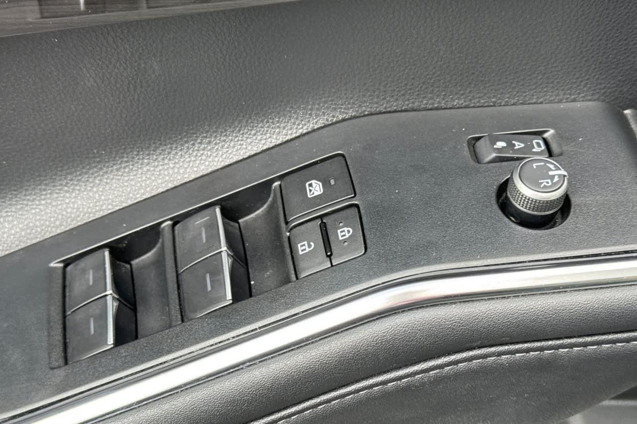 2023 Toyota Highlander Hybrid Limited Roseville CA