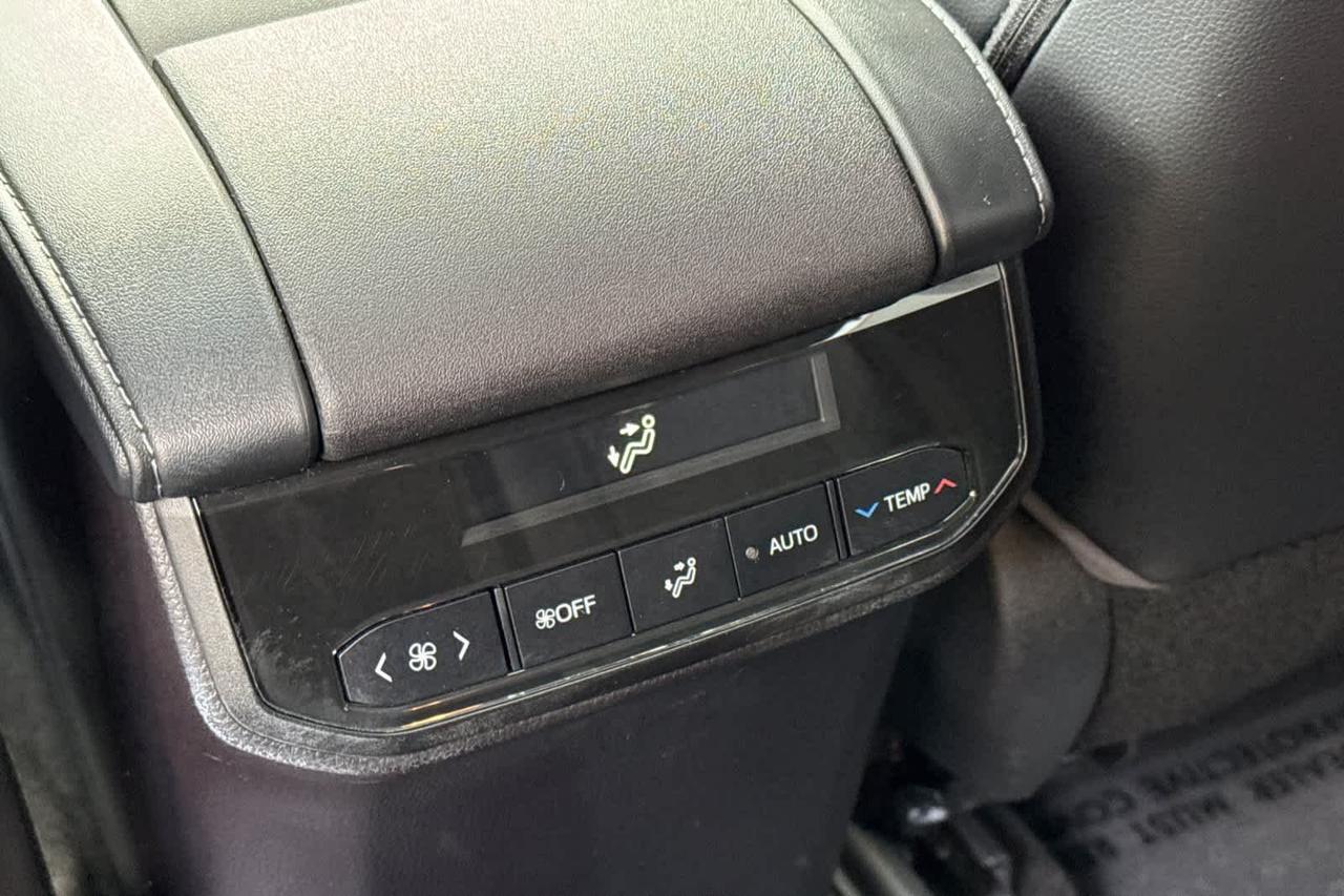 2023 Toyota Highlander Hybrid Limited Roseville CA