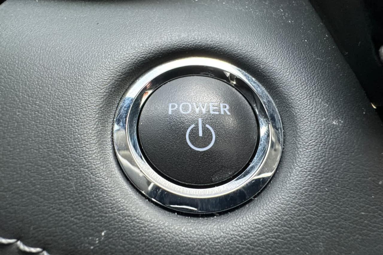 2023 Toyota Highlander Hybrid Limited Roseville CA