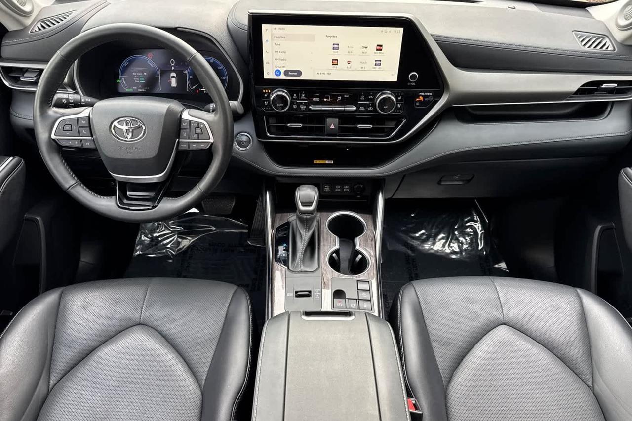 2023 Toyota Highlander Hybrid Limited Roseville CA