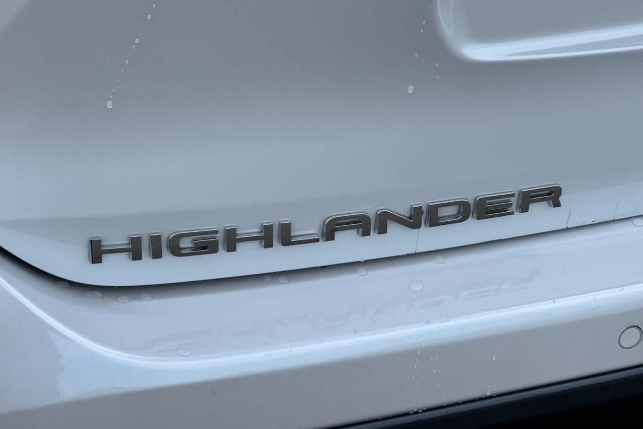 2023 Toyota Highlander Hybrid Limited Roseville CA