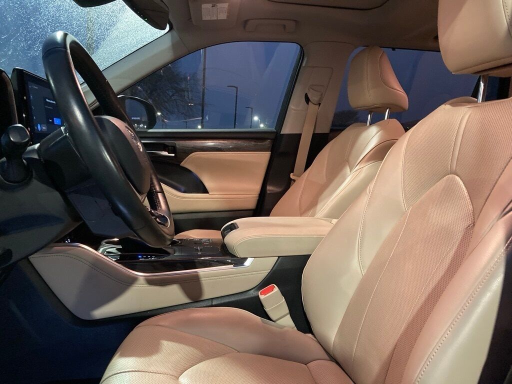 2023 Toyota Highlander Hybrid Limited San Antonio TX