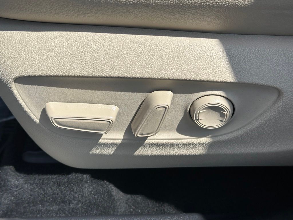 2023 Toyota Highlander Hybrid Limited Tucson AZ