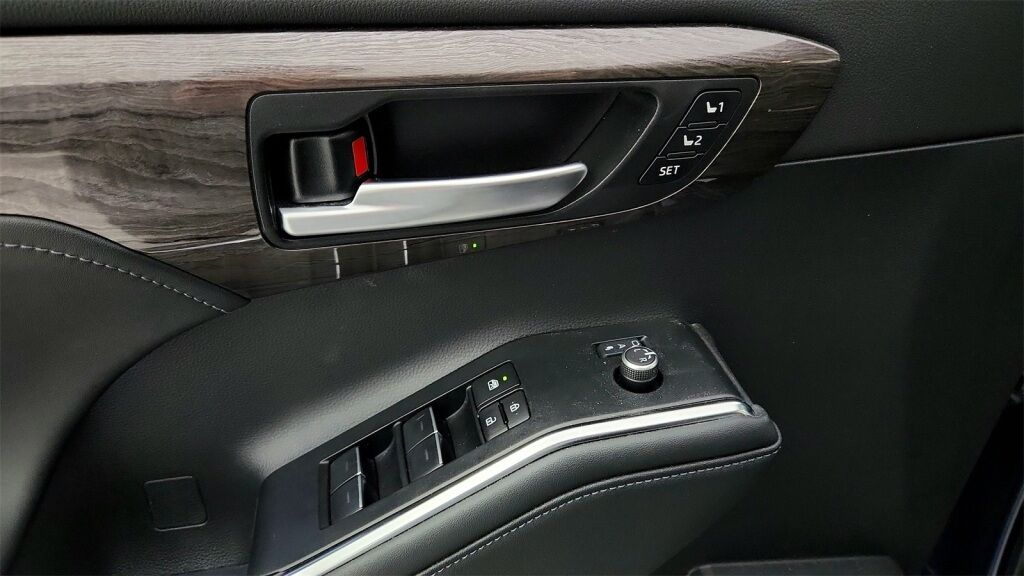 2023 Toyota Highlander Hybrid Limited Laurel MD