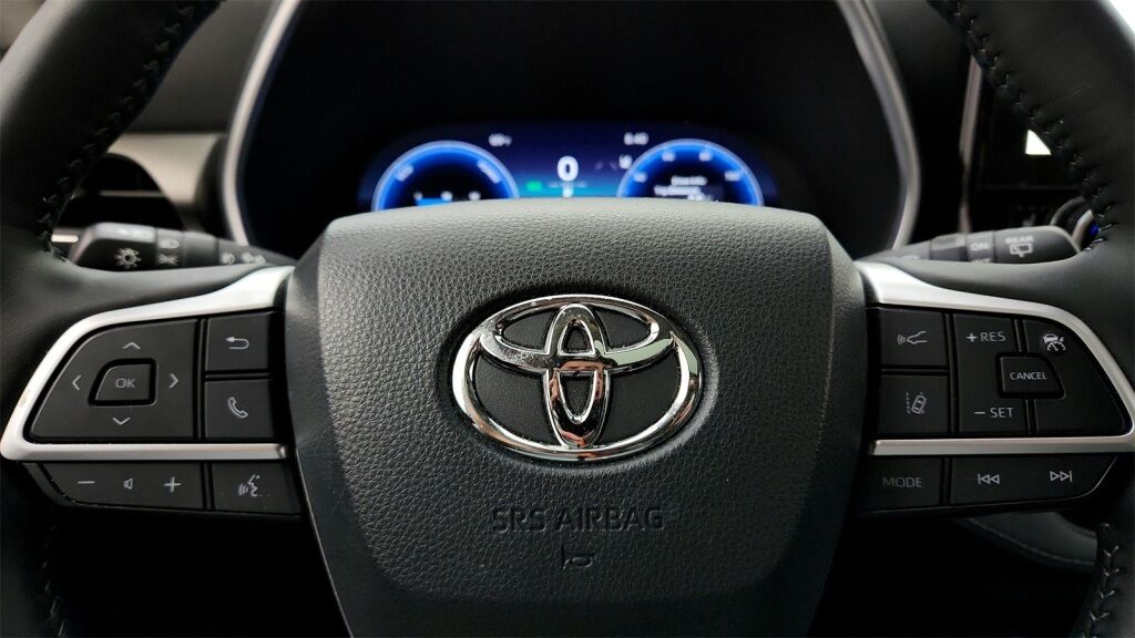 2023 Toyota Highlander Hybrid Limited Laurel MD