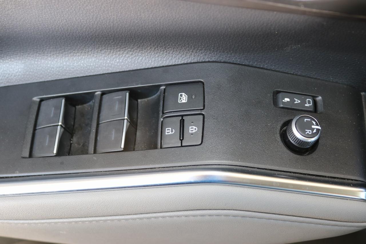 2023 Toyota Highlander Hybrid Limited Fredericksburg VA