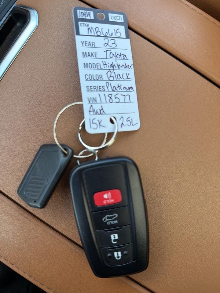 2023 Toyota Highlander Hybrid Platinum AWD 7 Passenger Minocqua WI