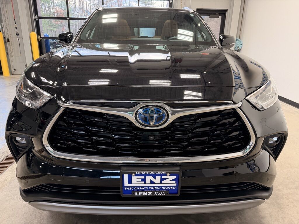2023 Toyota Highlander Hybrid Platinum AWD
