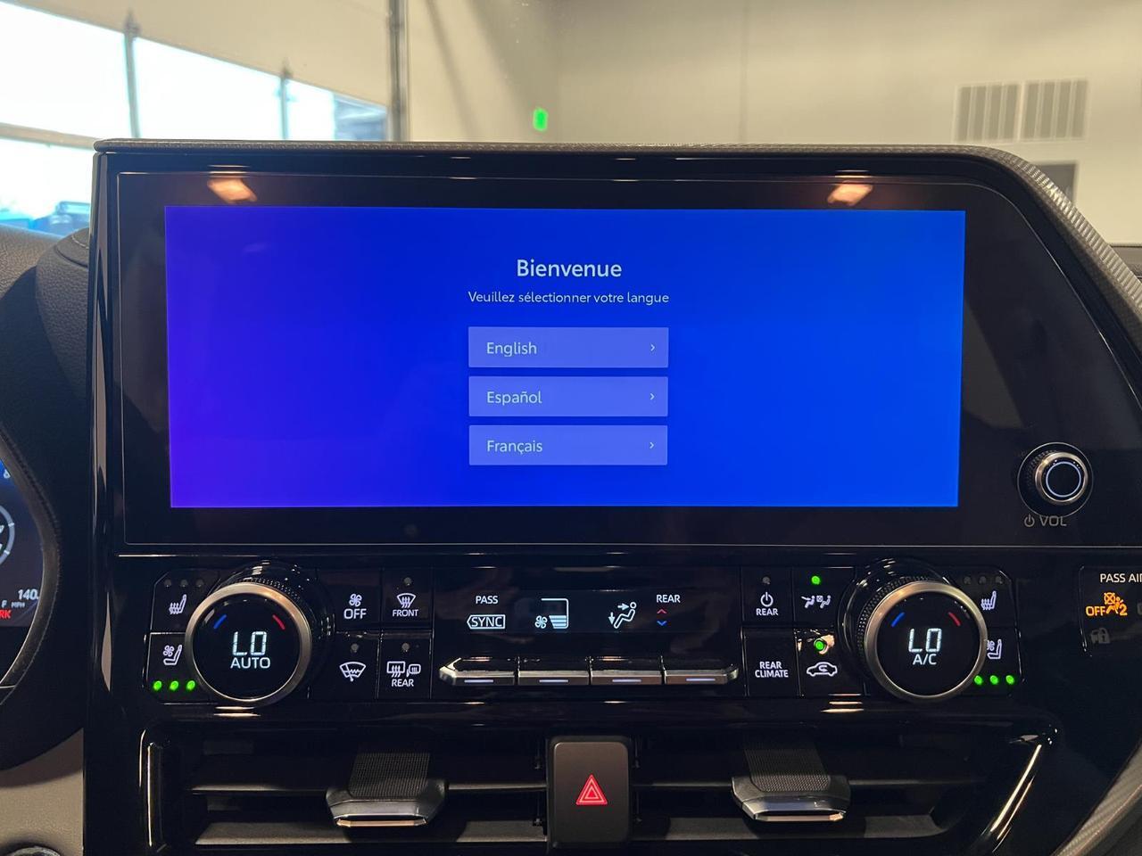 2023 Toyota Highlander Hybrid Platinum Parker CO