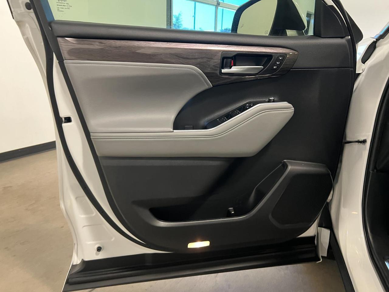 2023 Toyota Highlander Hybrid Platinum Parker CO