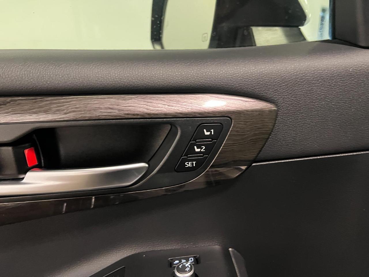 2023 Toyota Highlander Hybrid Platinum Parker CO