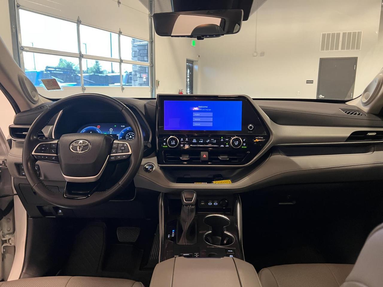 2023 Toyota Highlander Hybrid Platinum Parker CO