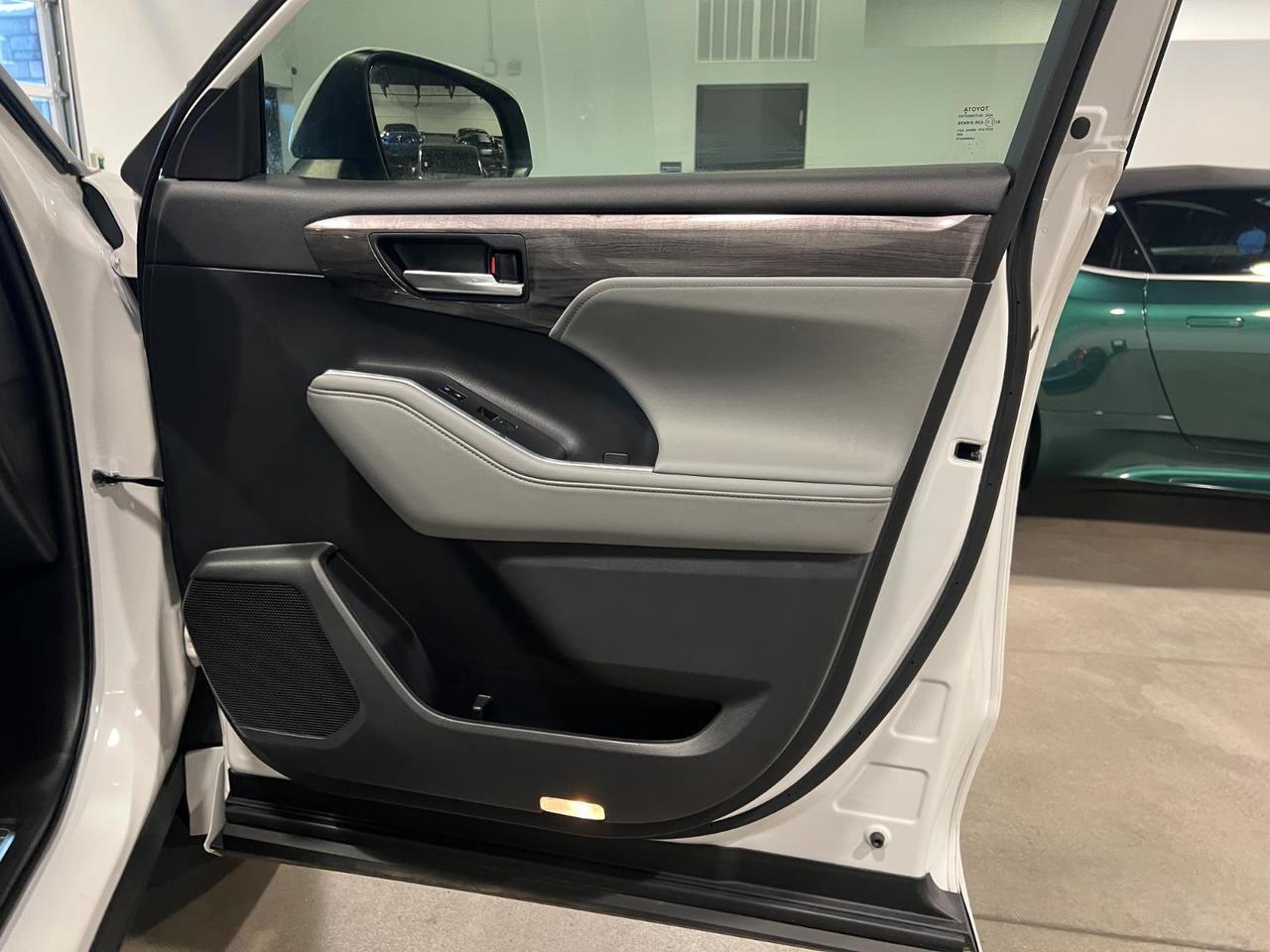2023 Toyota Highlander Hybrid Platinum Parker CO