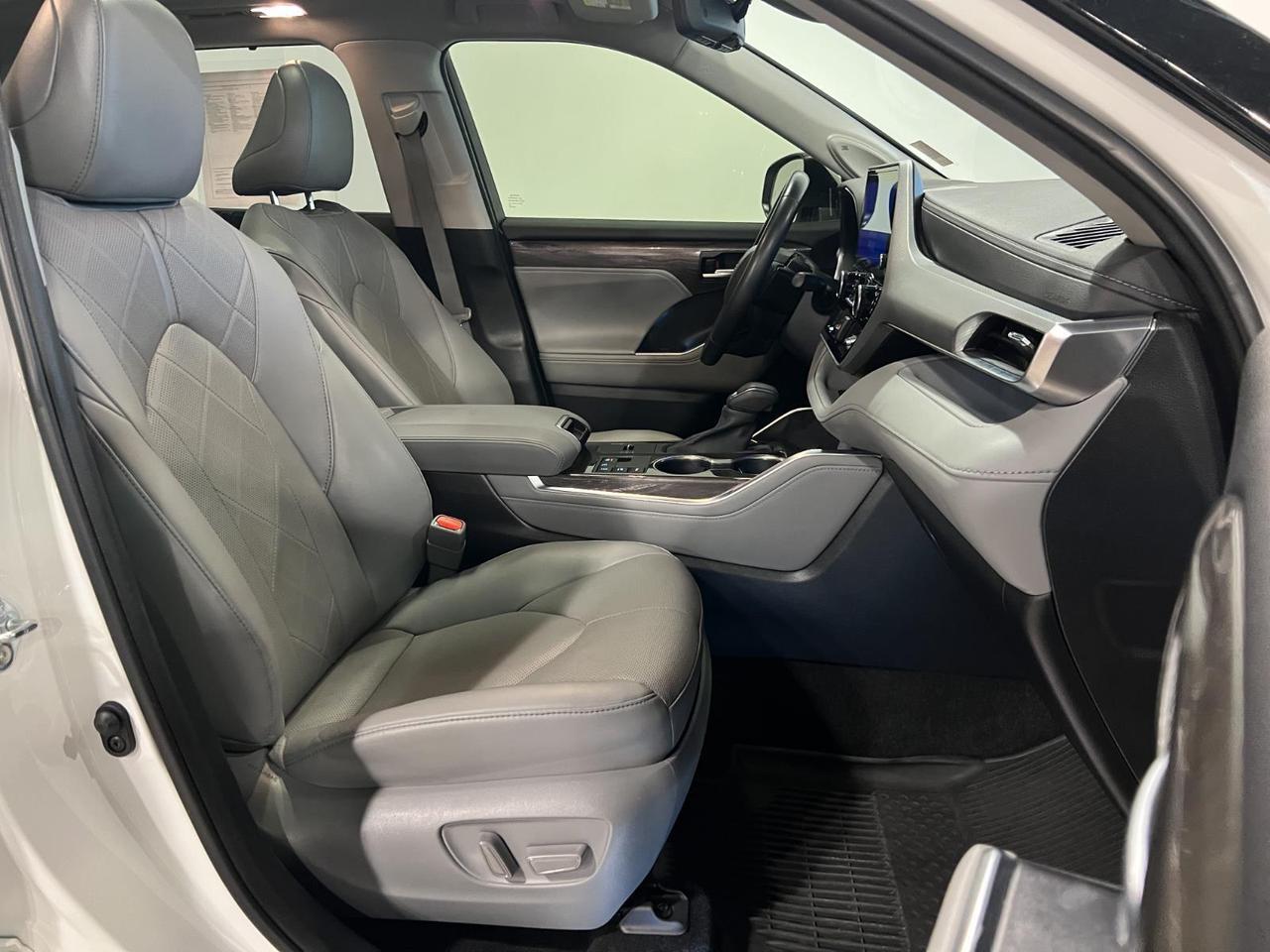 2023 Toyota Highlander Hybrid Platinum Parker CO