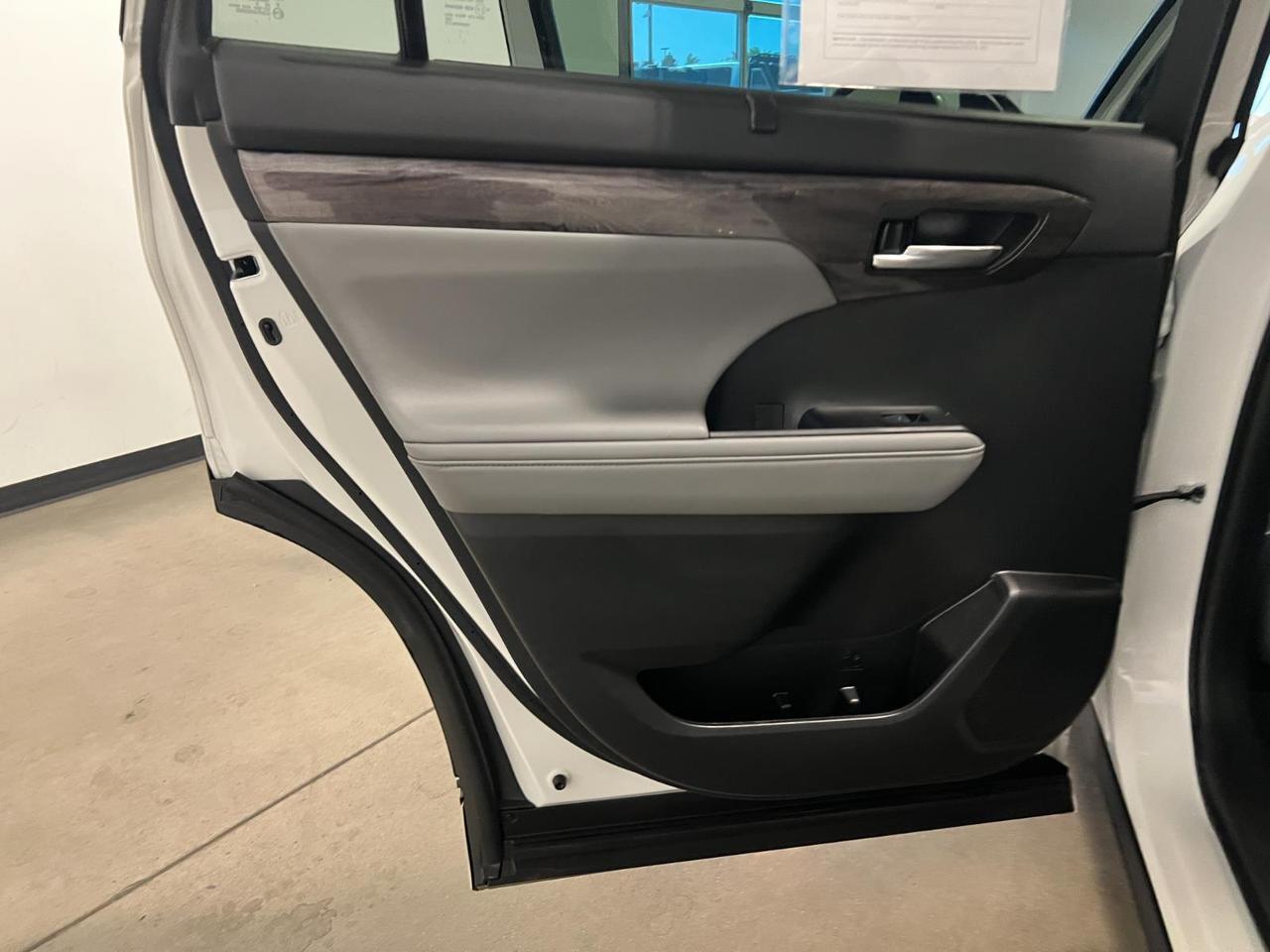 2023 Toyota Highlander Hybrid Platinum Parker CO