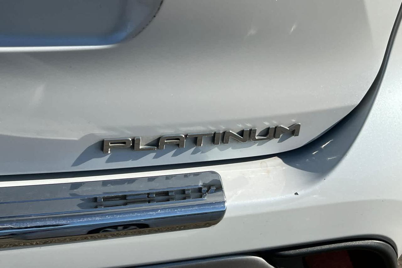 2023 Toyota Highlander Hybrid Platinum Roseville CA