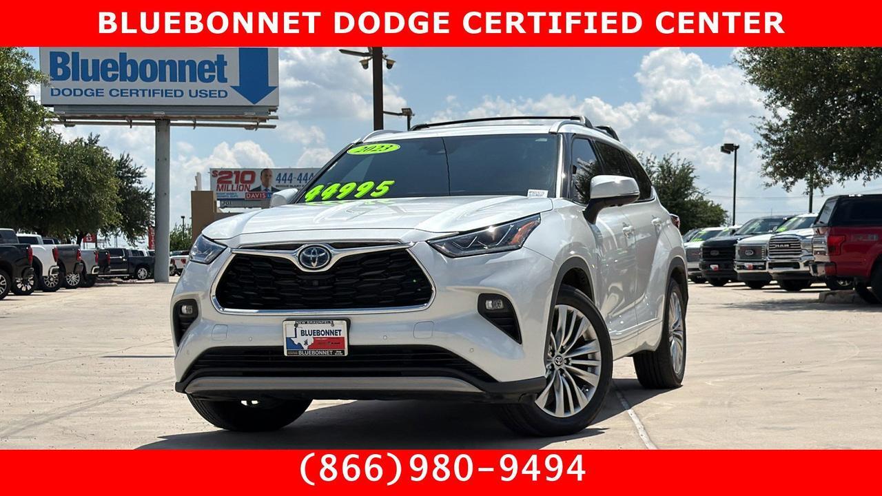 2023 Toyota Highlander Hybrid Platinum