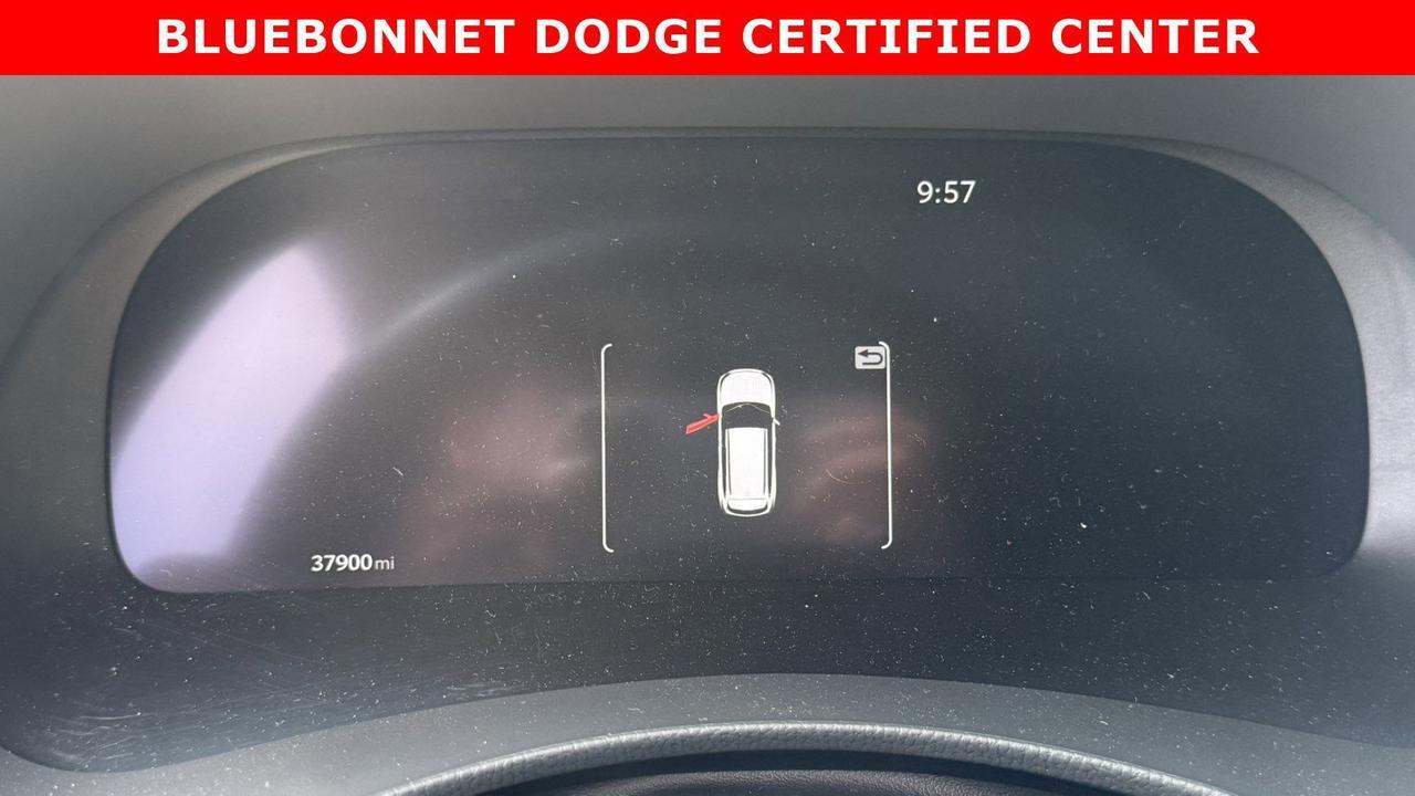 2023 Toyota Highlander Hybrid Platinum