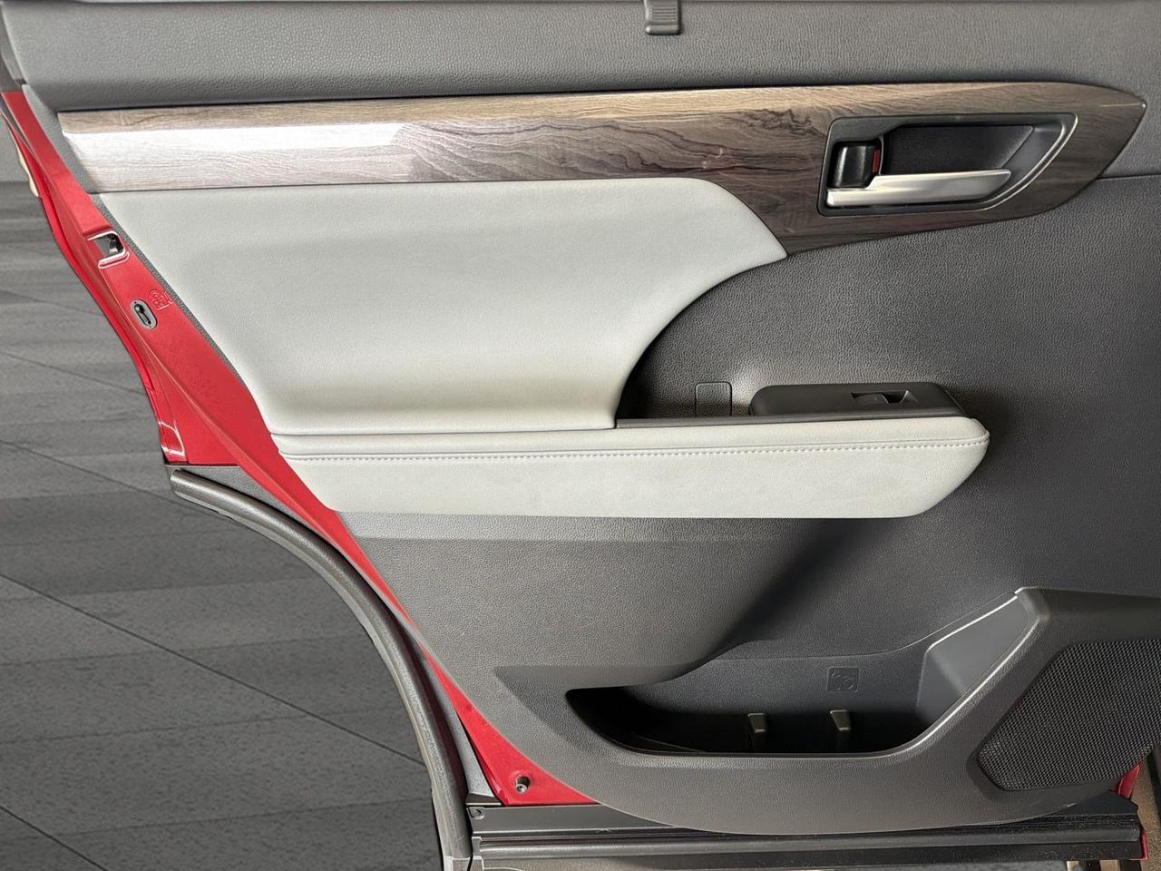 2023 Toyota Highlander Hybrid Platinum San Antonio TX