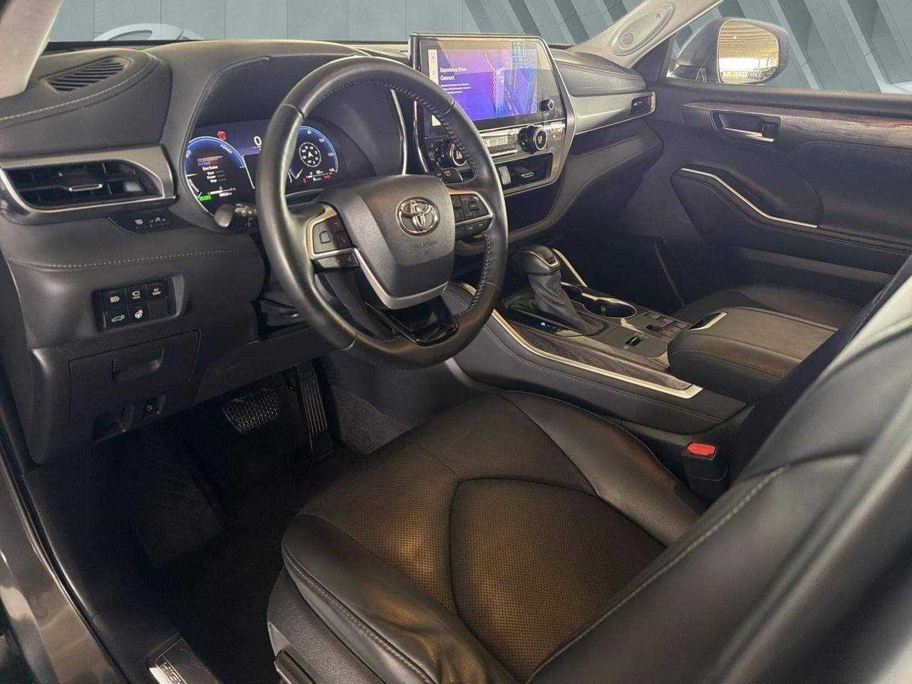 2023 Toyota Highlander Hybrid Platinum San Antonio TX