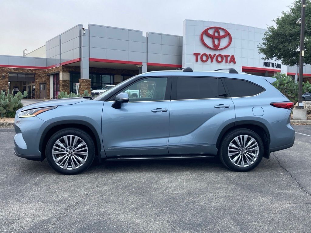 2023 Toyota Highlander Hybrid Platinum San Antonio TX