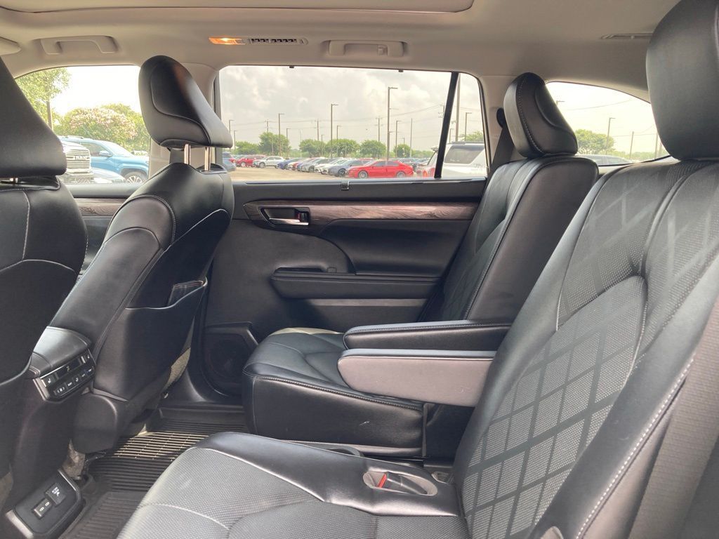 2023 Toyota Highlander Hybrid Platinum San Antonio TX