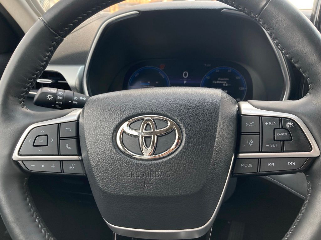 2023 Toyota Highlander Hybrid Platinum San Antonio TX