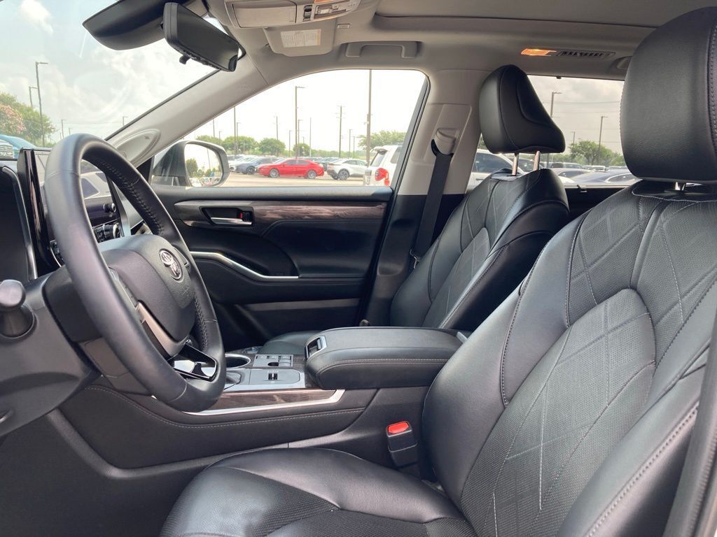 2023 Toyota Highlander Hybrid Platinum San Antonio TX