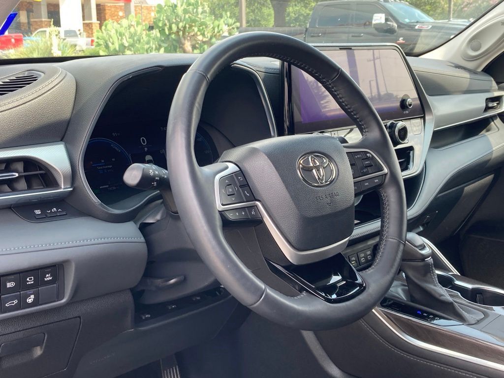 2023 Toyota Highlander Hybrid Platinum San Antonio TX
