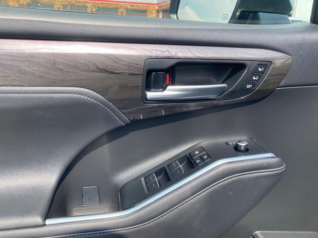 2023 Toyota Highlander Hybrid Platinum San Antonio TX