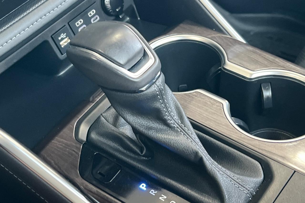 2023 Toyota Highlander Hybrid Platinum Ontario OR