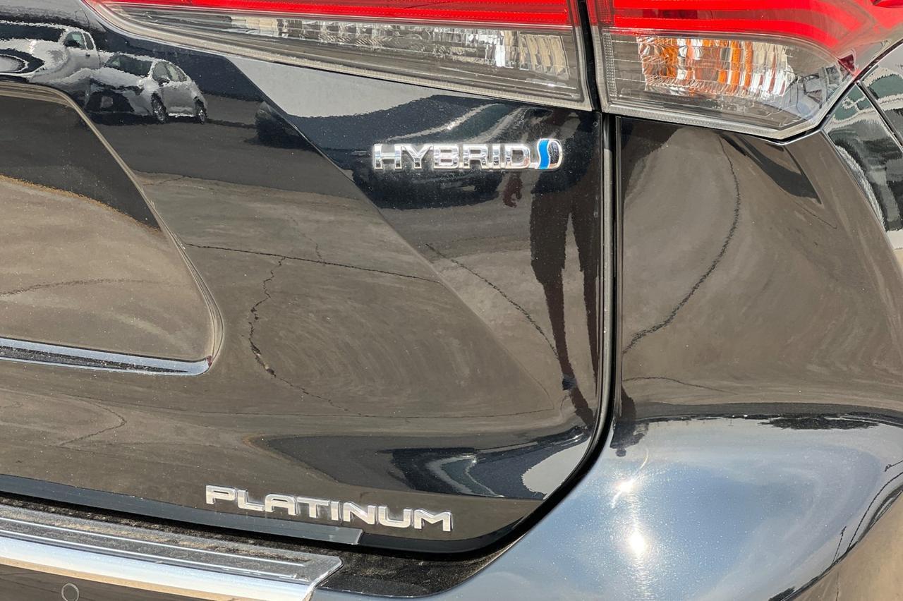 2023 Toyota Highlander Hybrid Platinum Ontario OR