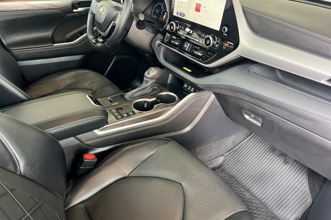 2023 Toyota Highlander Hybrid Platinum Ontario OR