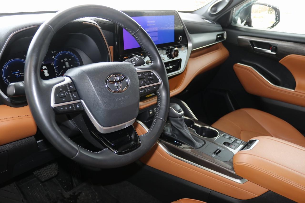 2023 Toyota Highlander Hybrid Platinum Fredericksburg VA