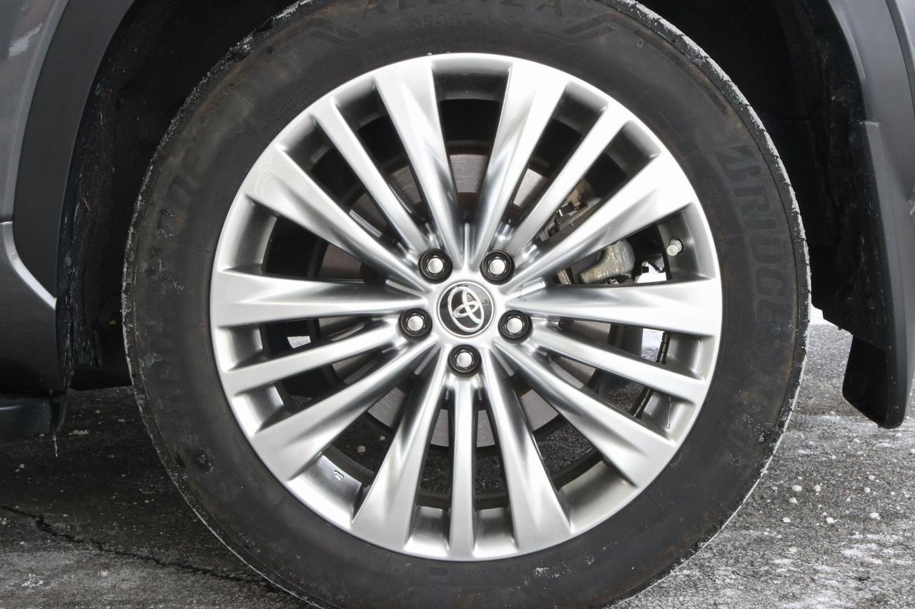 2023 Toyota Highlander Hybrid Platinum Fredericksburg VA