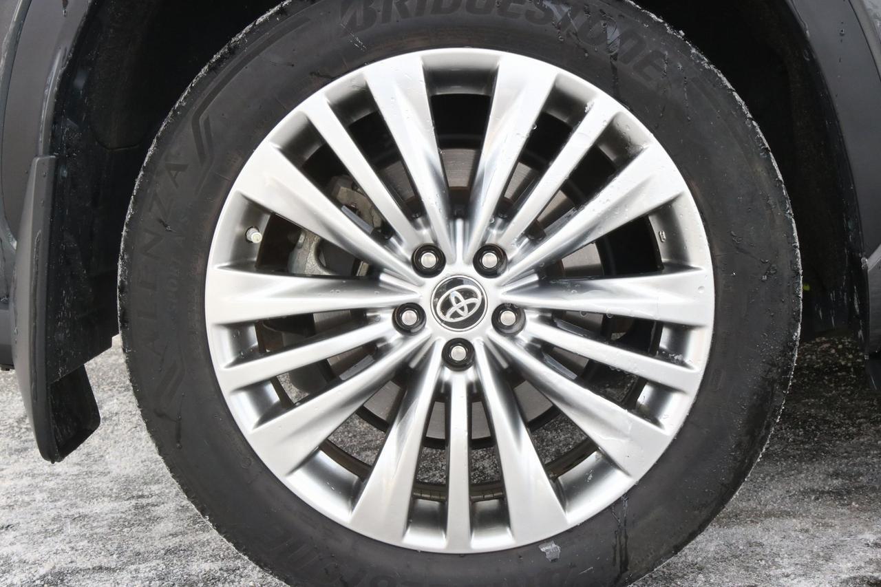 2023 Toyota Highlander Hybrid Platinum Fredericksburg VA