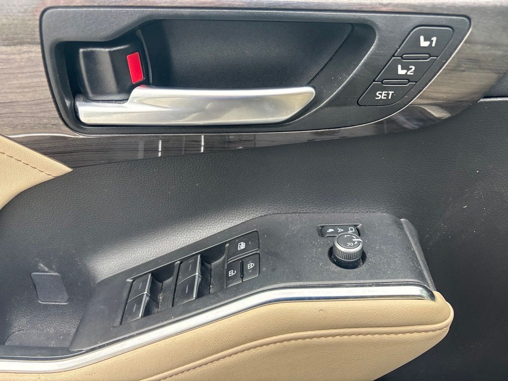 2023 Toyota Highlander Hybrid Platinum Cockeysville MD