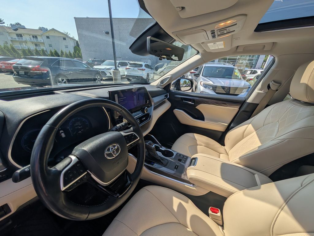 2023 Toyota Highlander Hybrid Platinum Cockeysville MD