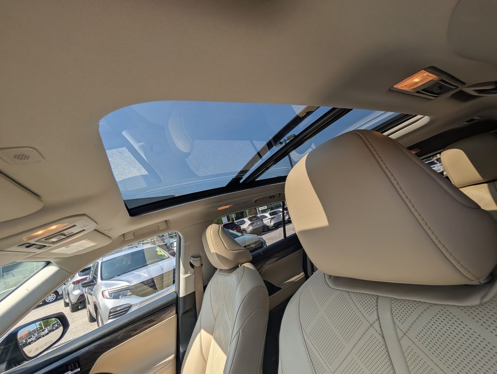 2023 Toyota Highlander Hybrid Platinum Cockeysville MD