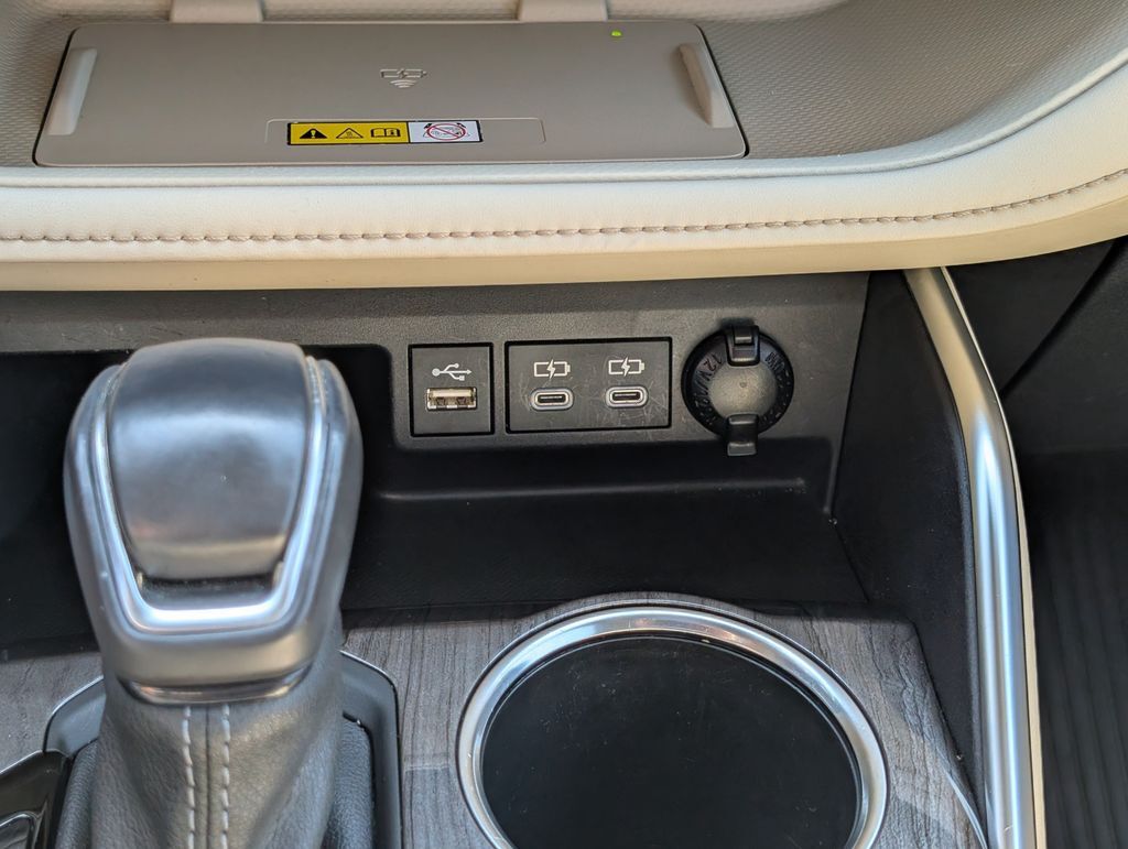 2023 Toyota Highlander Hybrid Platinum Cockeysville MD