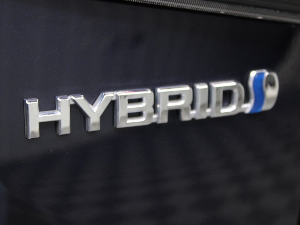 2023 Toyota Highlander Hybrid XLE AWD 8 Passenger Fond du Lac WI