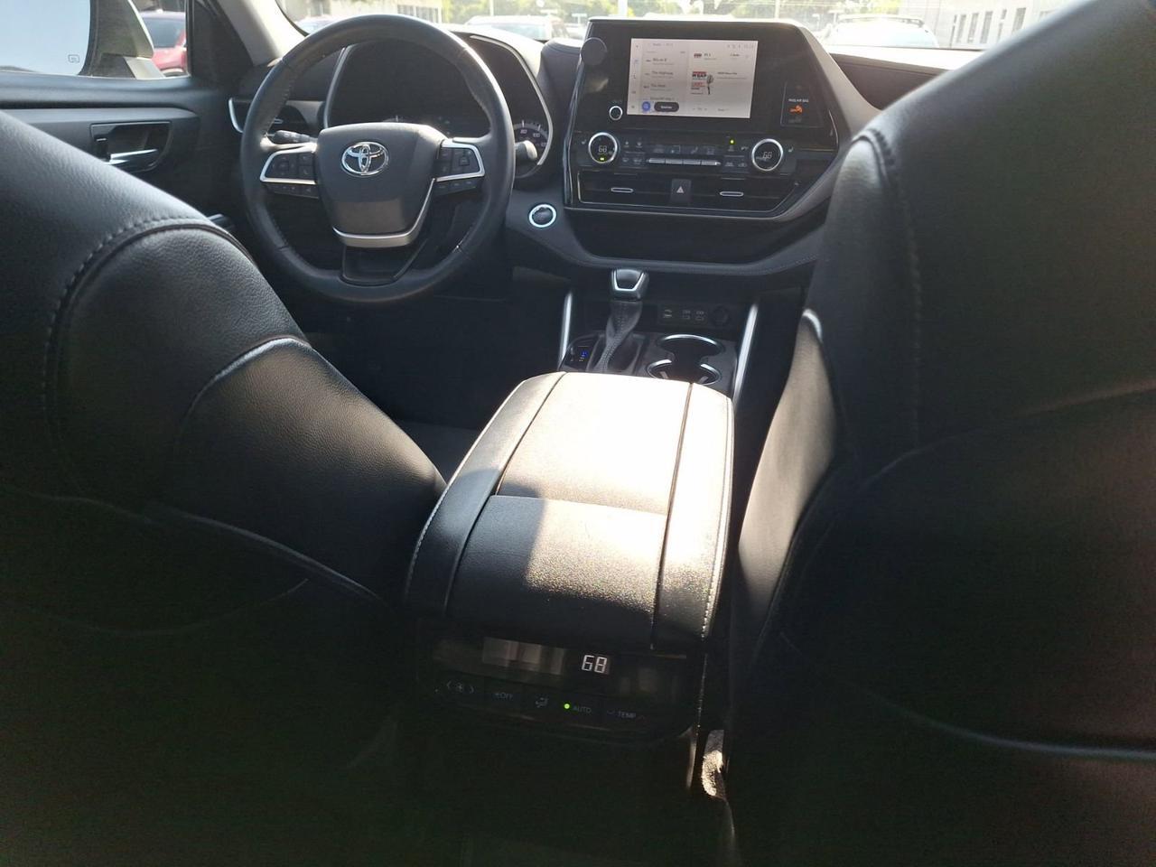 2023 Toyota Highlander Hybrid XLE Hurst TX