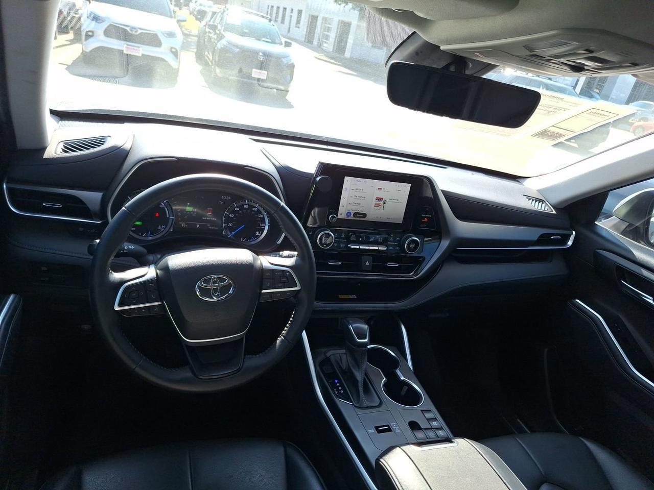 2023 Toyota Highlander Hybrid XLE Hurst TX