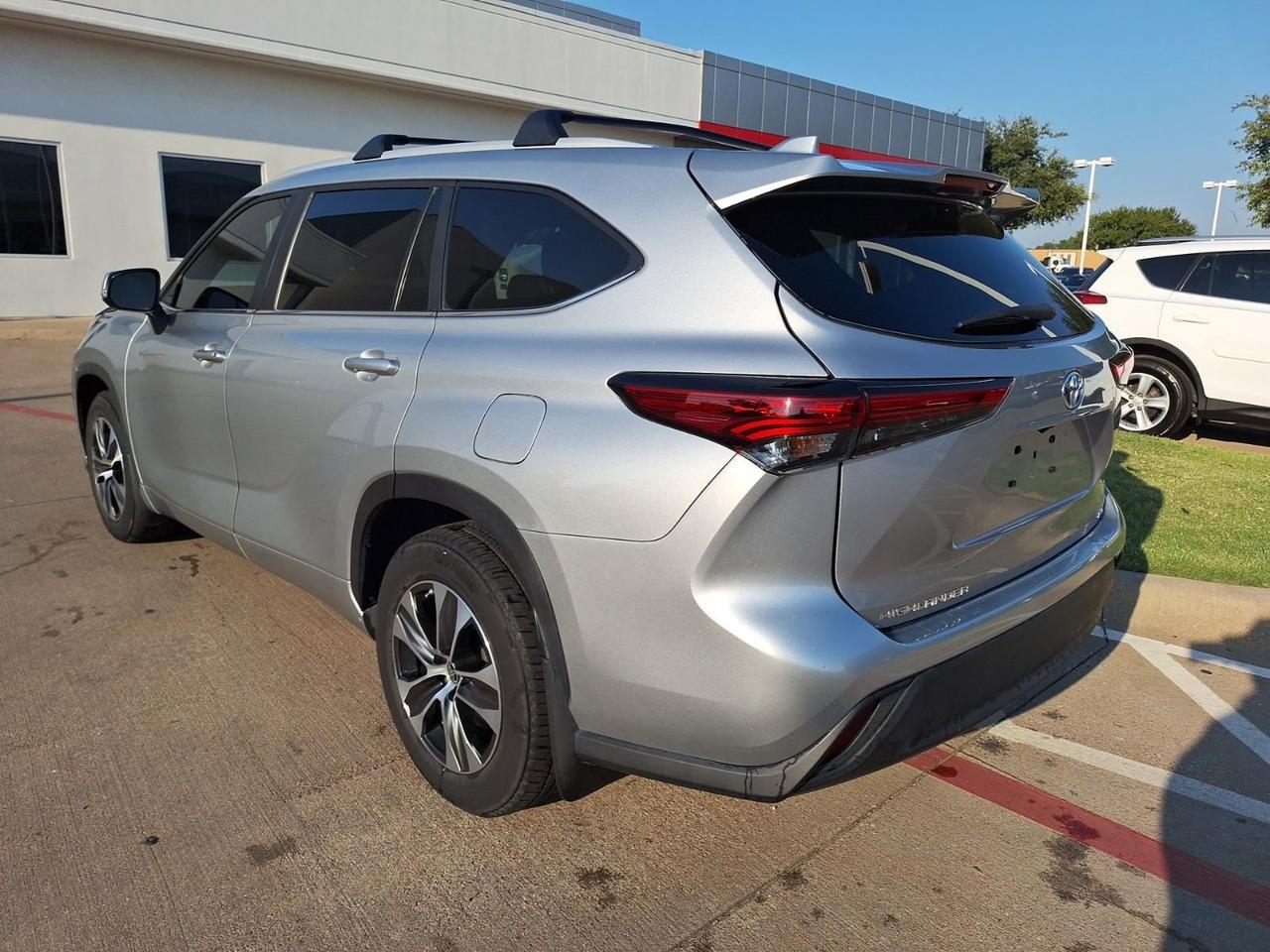 2023 Toyota Highlander Hybrid XLE Hurst TX