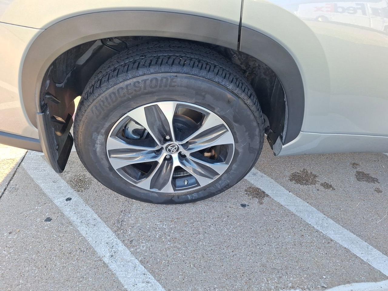 2023 Toyota Highlander Hybrid XLE Hurst TX