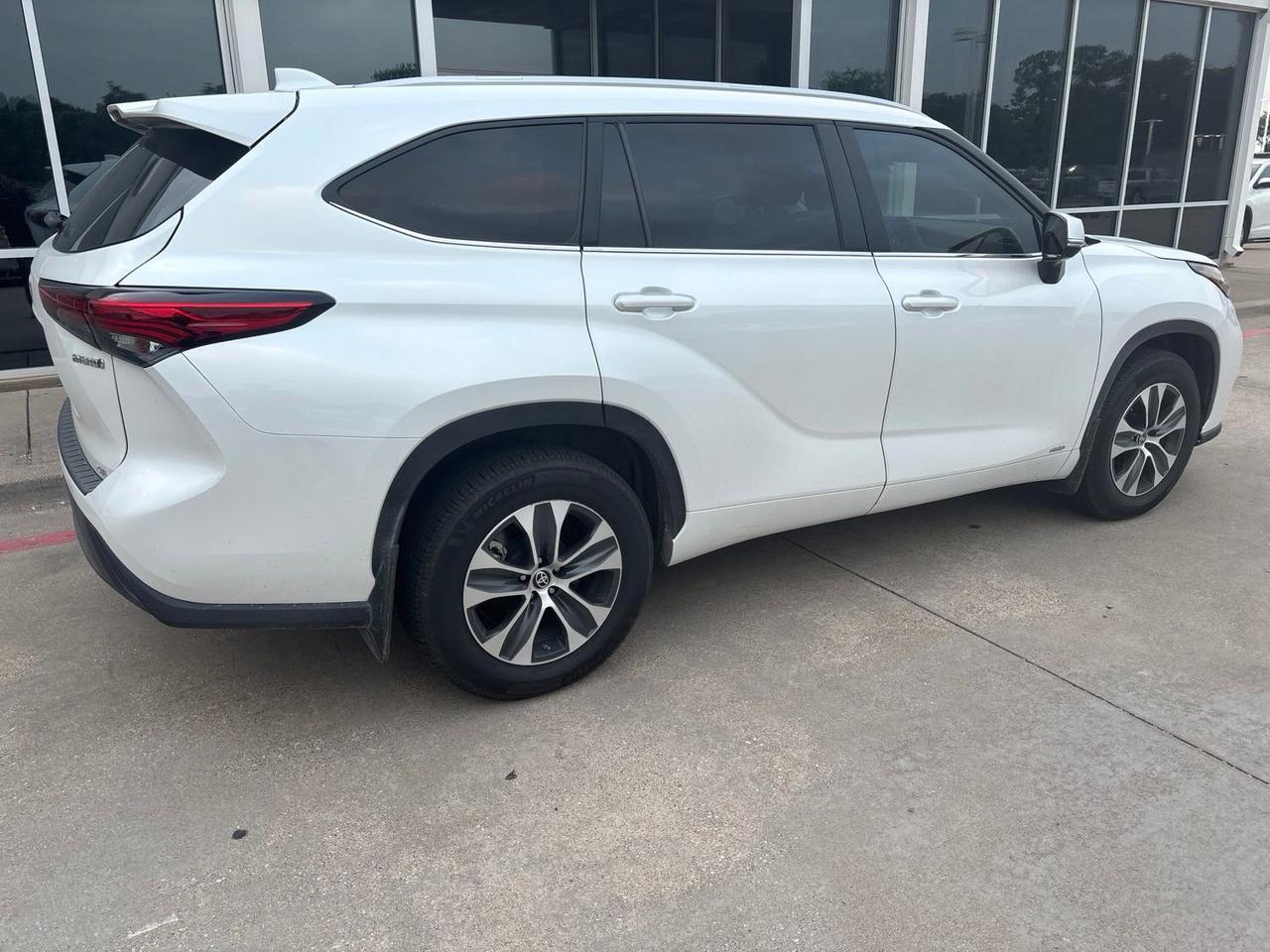 2023 Toyota Highlander Hybrid XLE Hurst TX