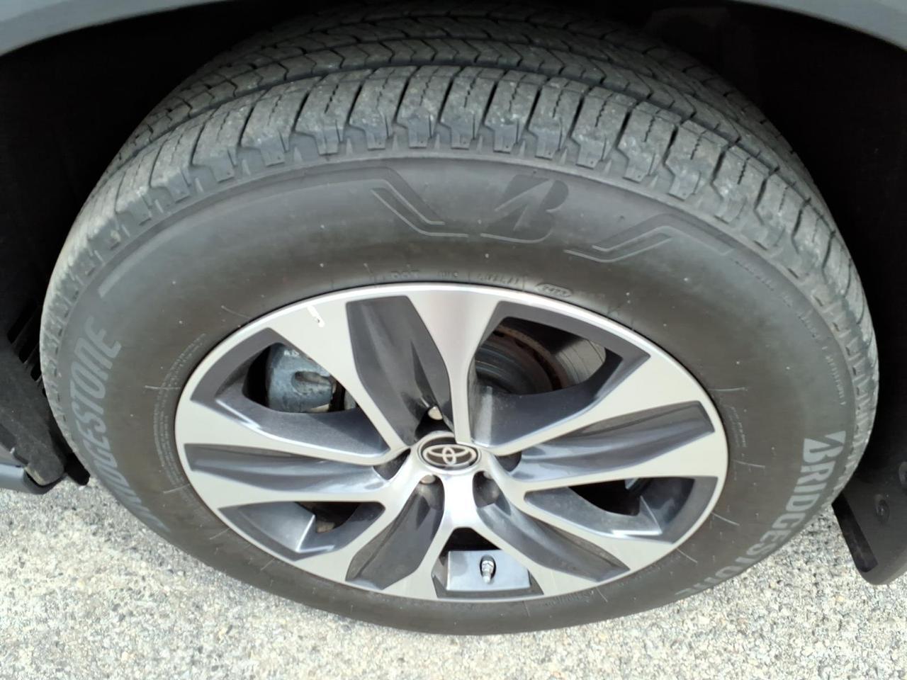 2023 Toyota Highlander Hybrid XLE Roanoke VA
