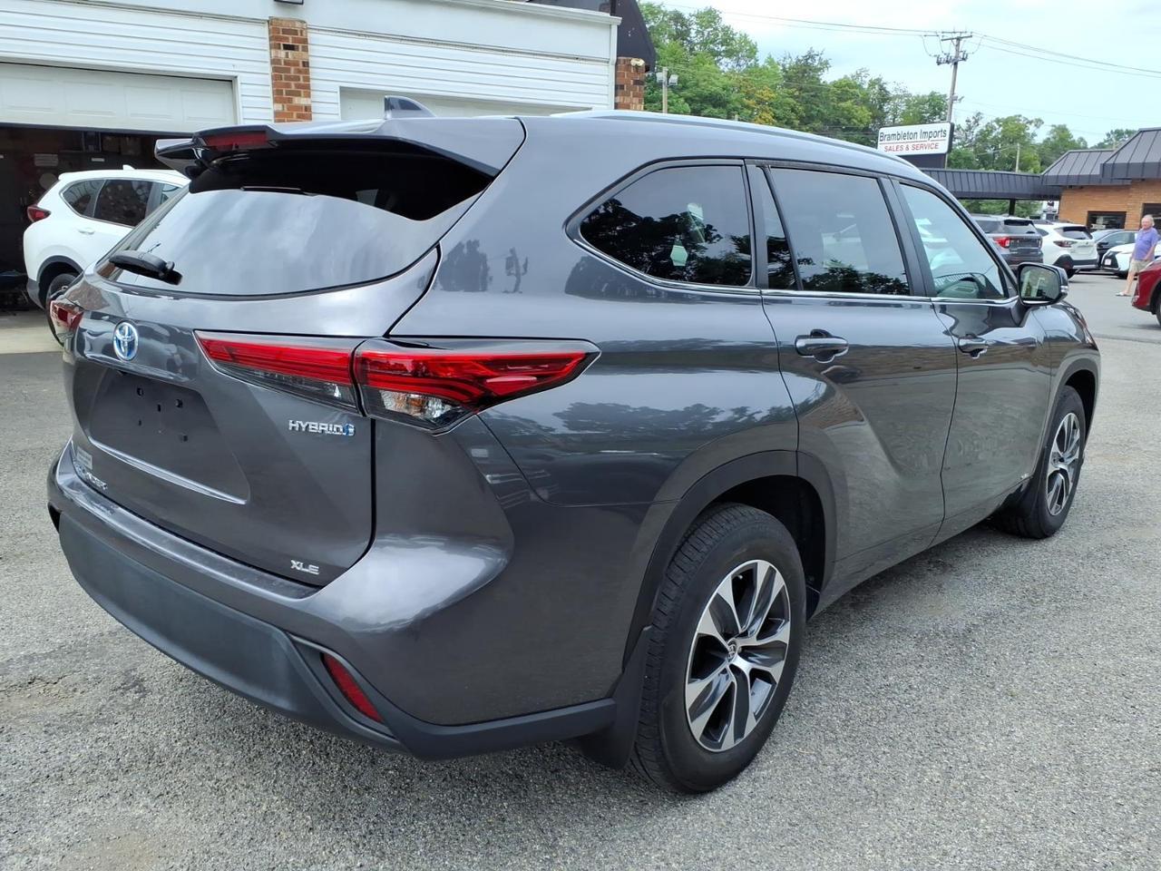 2023 Toyota Highlander Hybrid XLE