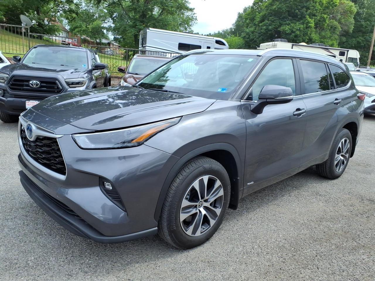 2023 Toyota Highlander Hybrid XLE Roanoke VA