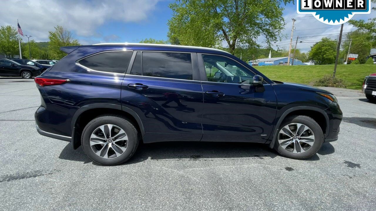 2023 Toyota Highlander Hybrid XLE White River Junction VT
